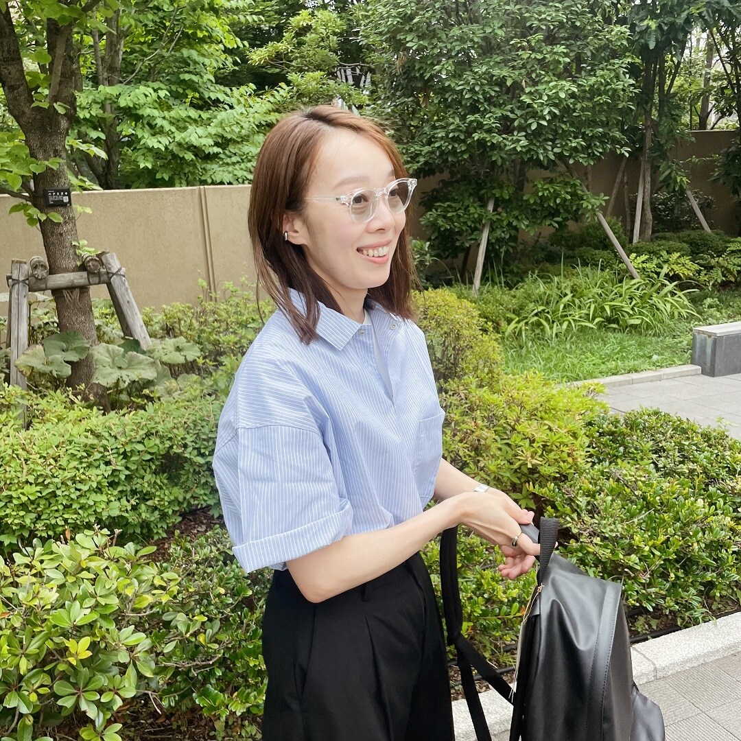 女性スタッフの着こなし3