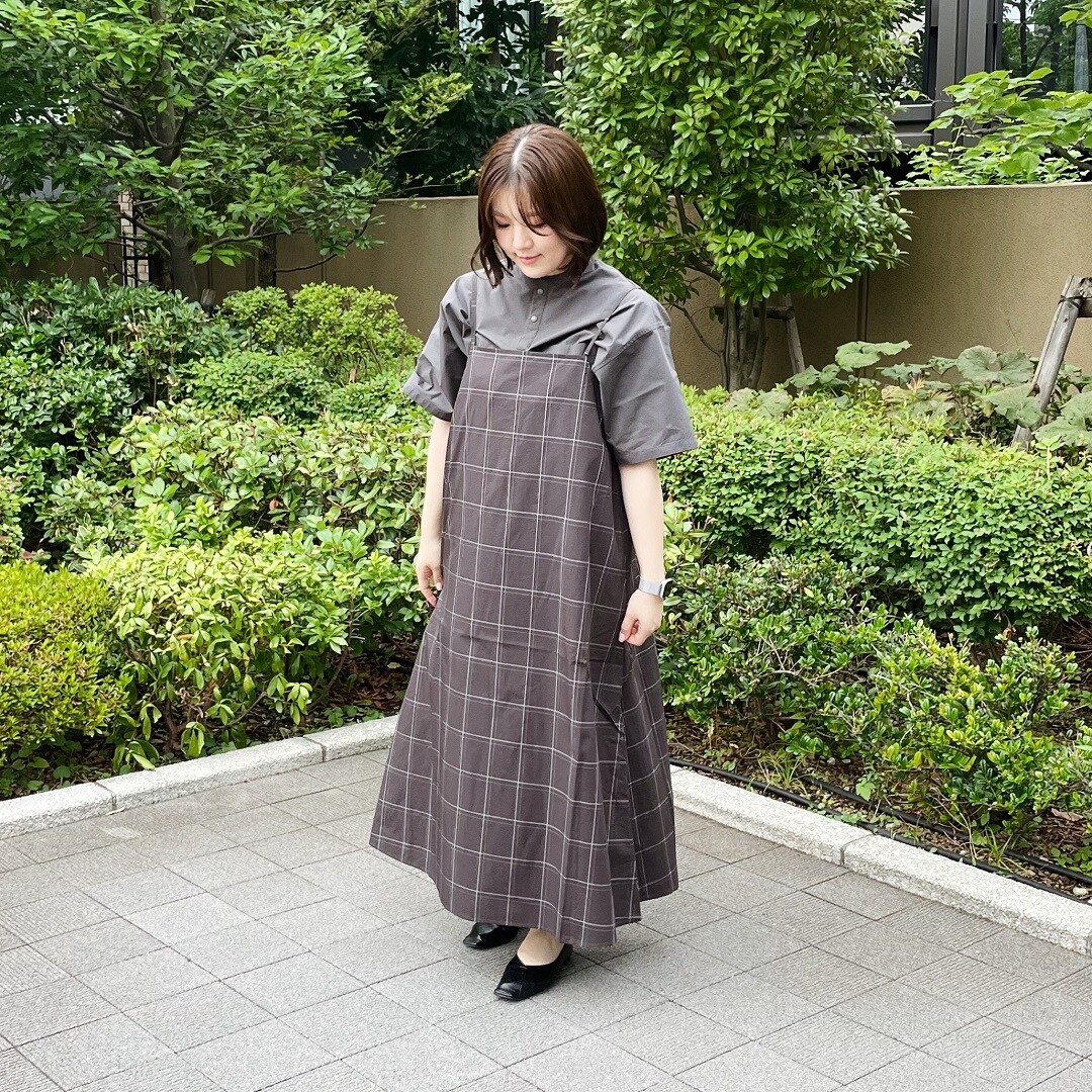 女性スタッフの着こなし1