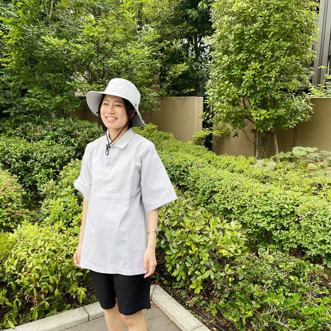 女性スタッフの着こなし