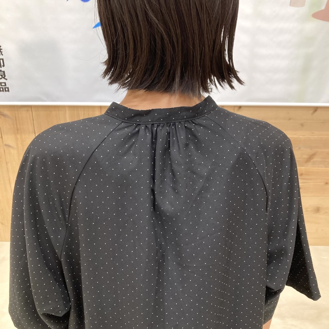 後ろ