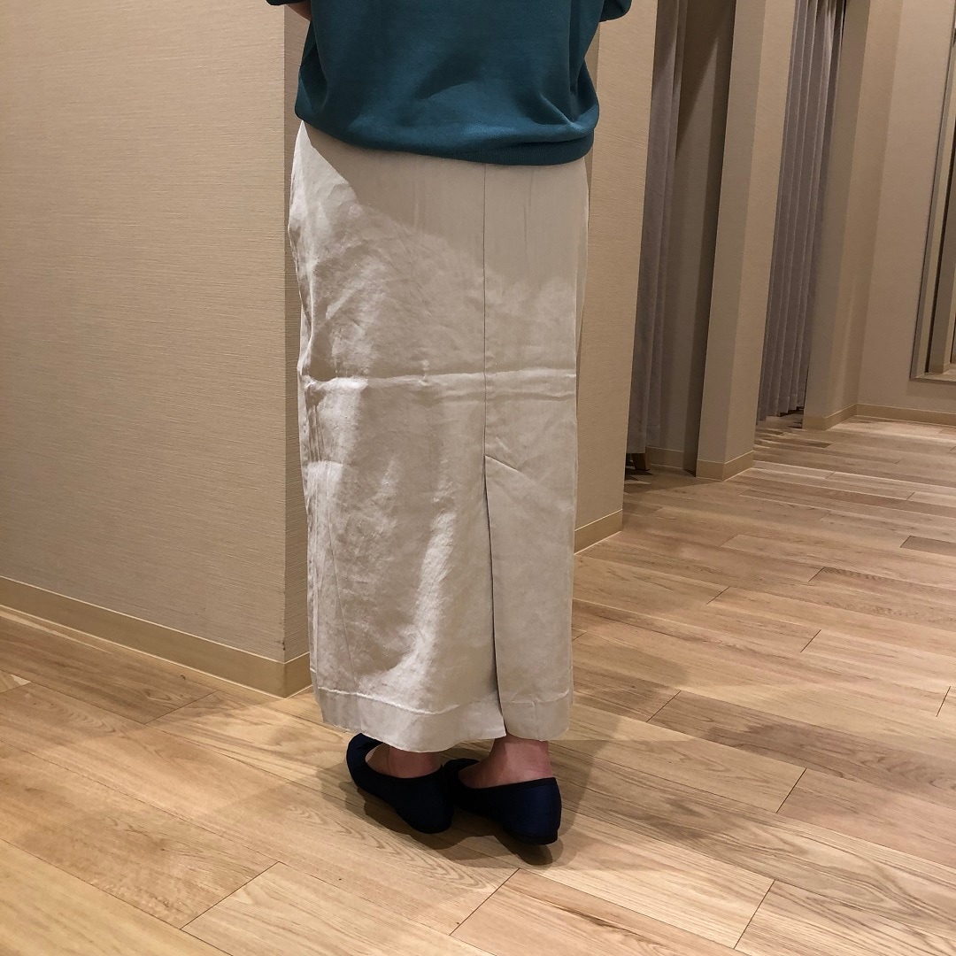 スカートアップ画像