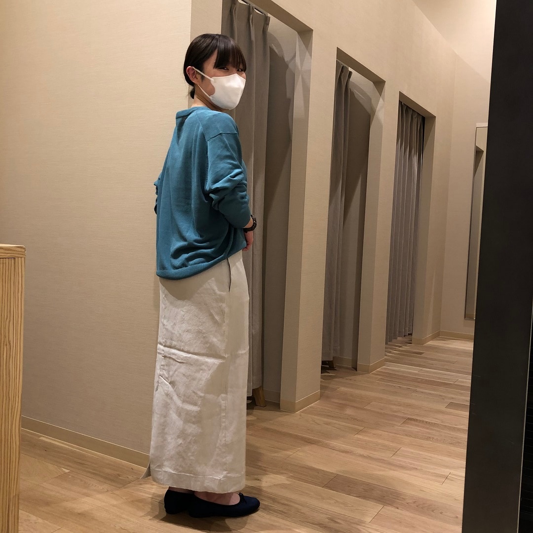 スタッフ後ろ姿