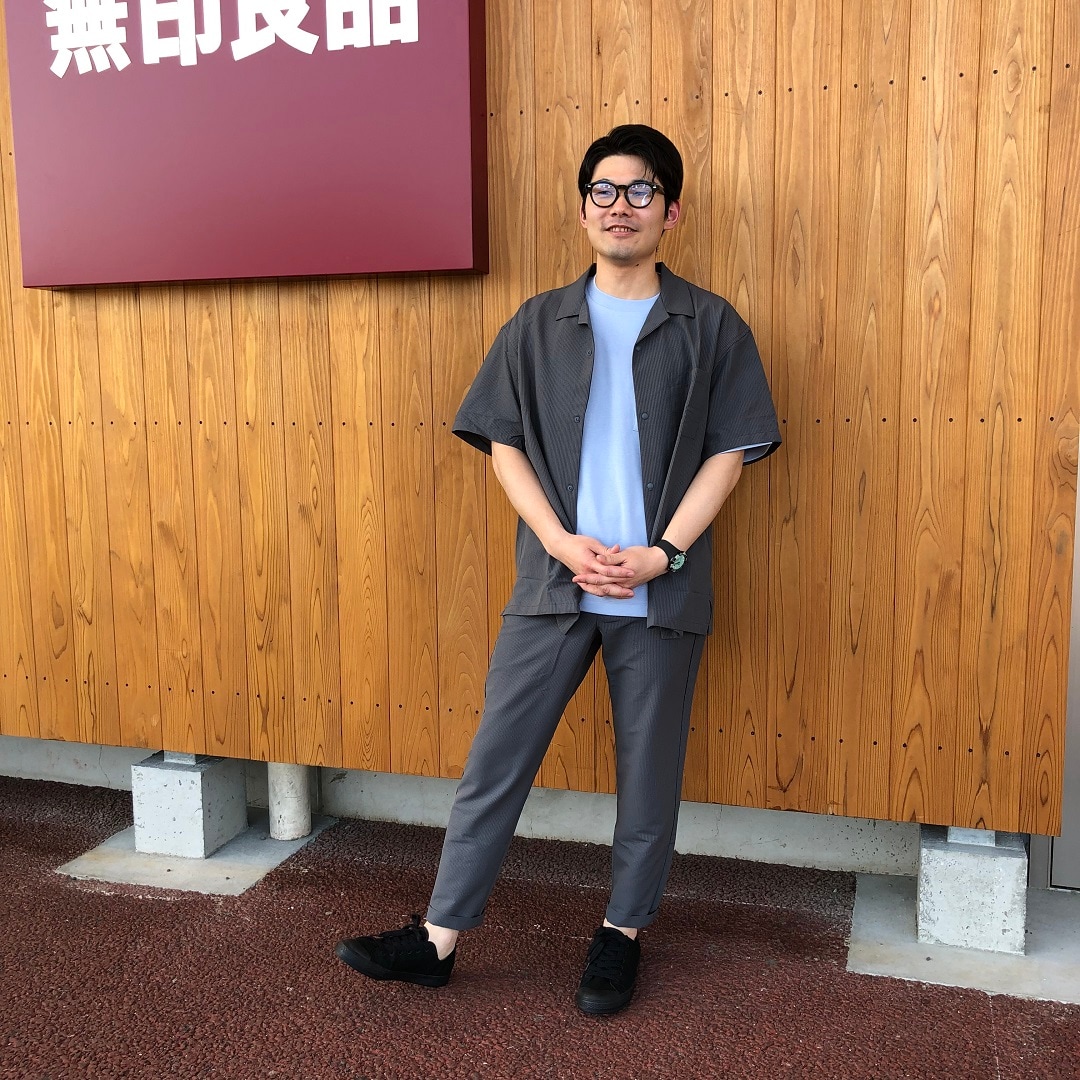 スタッフコーデ
