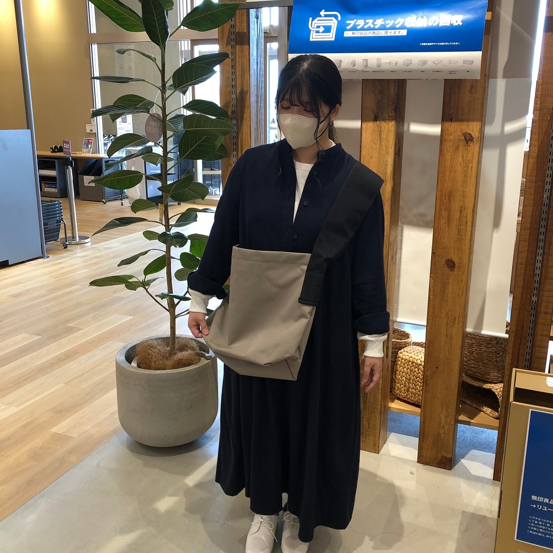 太ベルトスクエアショルダーバッグ①