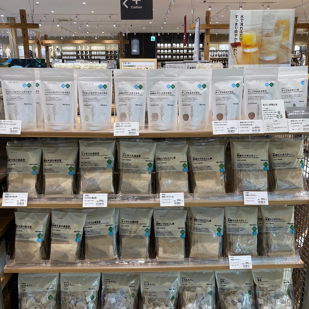 水出しフレーバー茶　売場画像