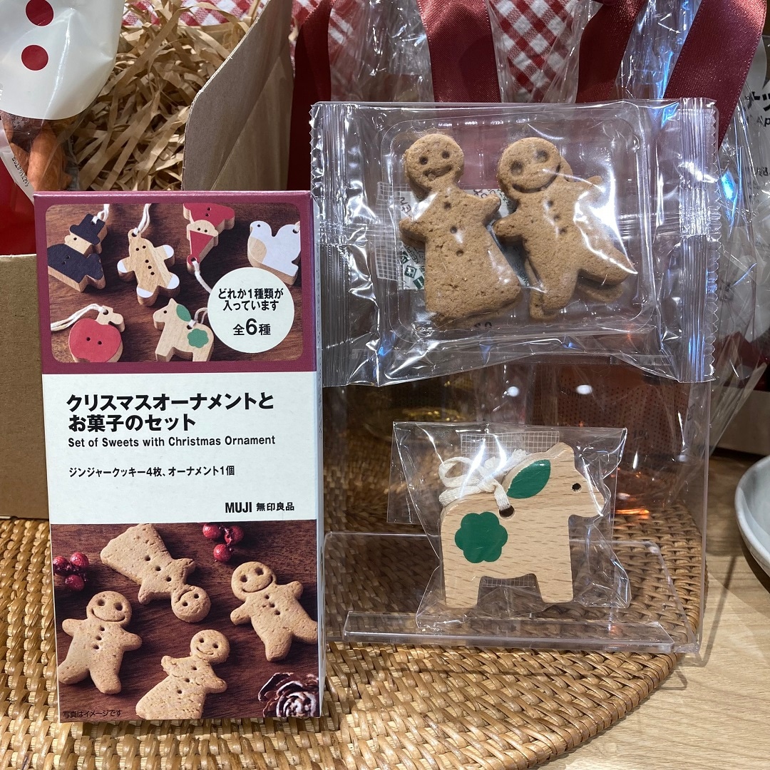 オーナメントとお菓子
