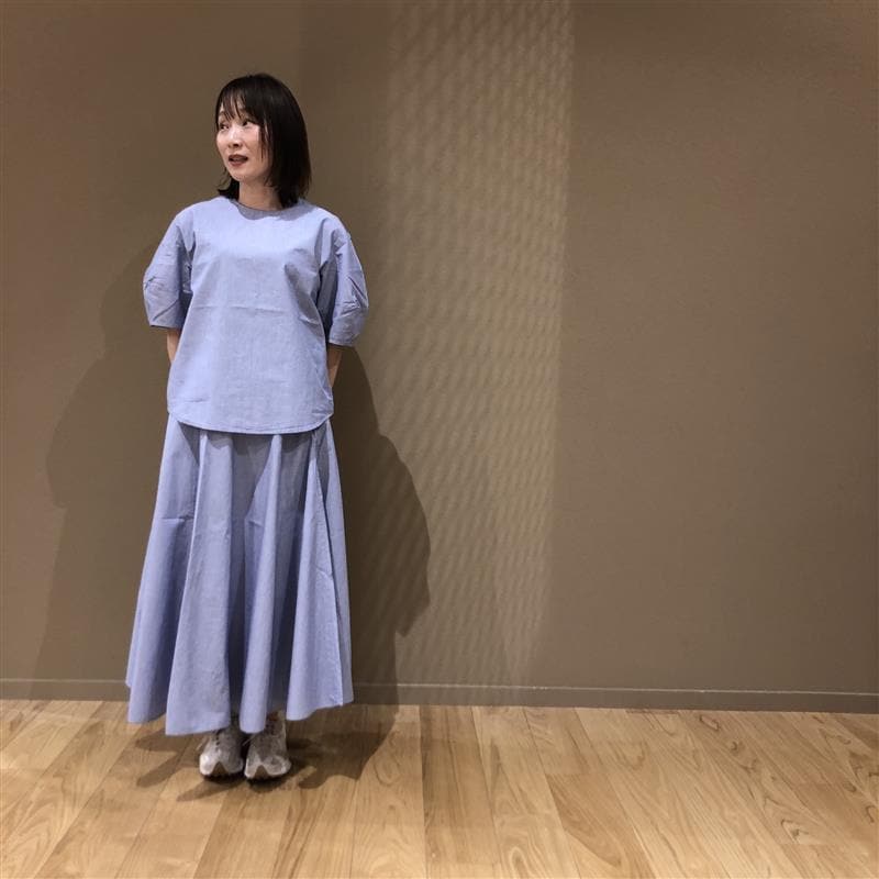 ブラウス・スカート