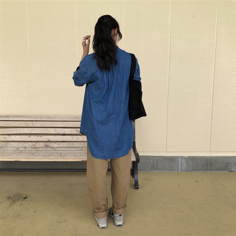 後ろ
