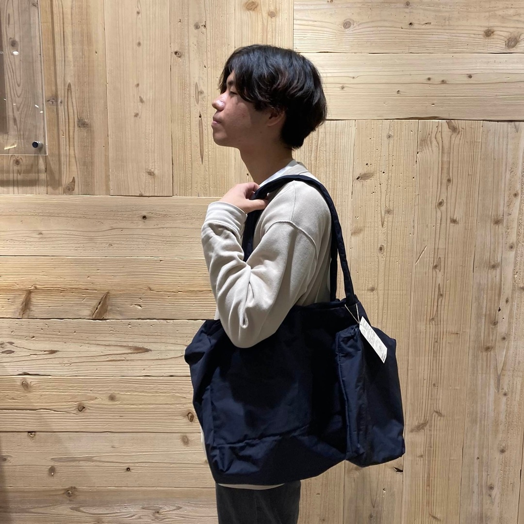 【新綱島】旅行には、たためるボストンバッグが大活躍！_bJB0l6