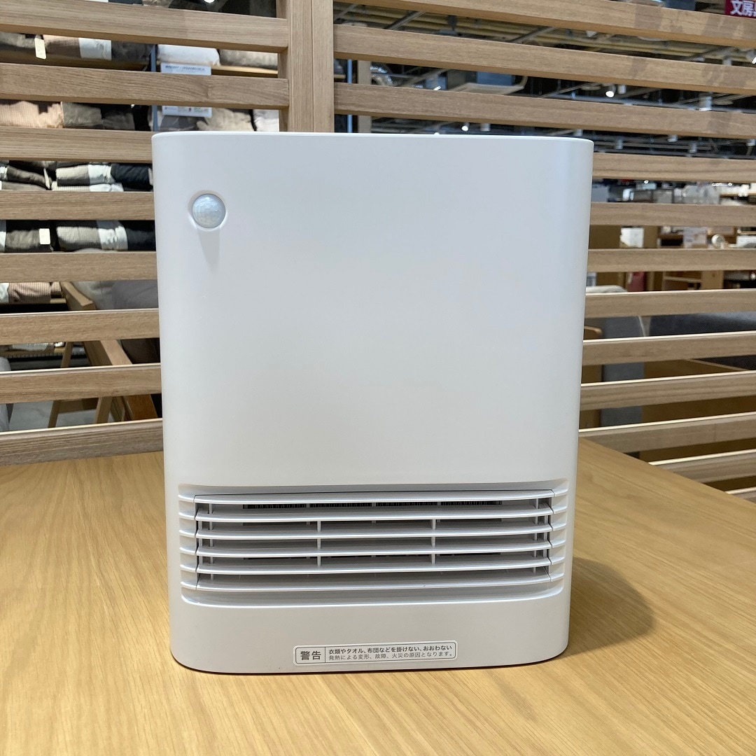 セラミックファンヒーターの写真