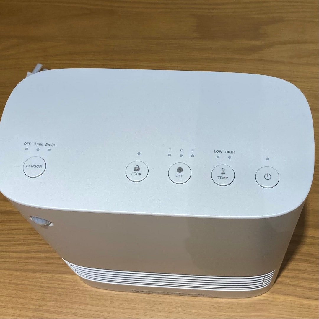 セラミックファンヒーター操作部分の写真