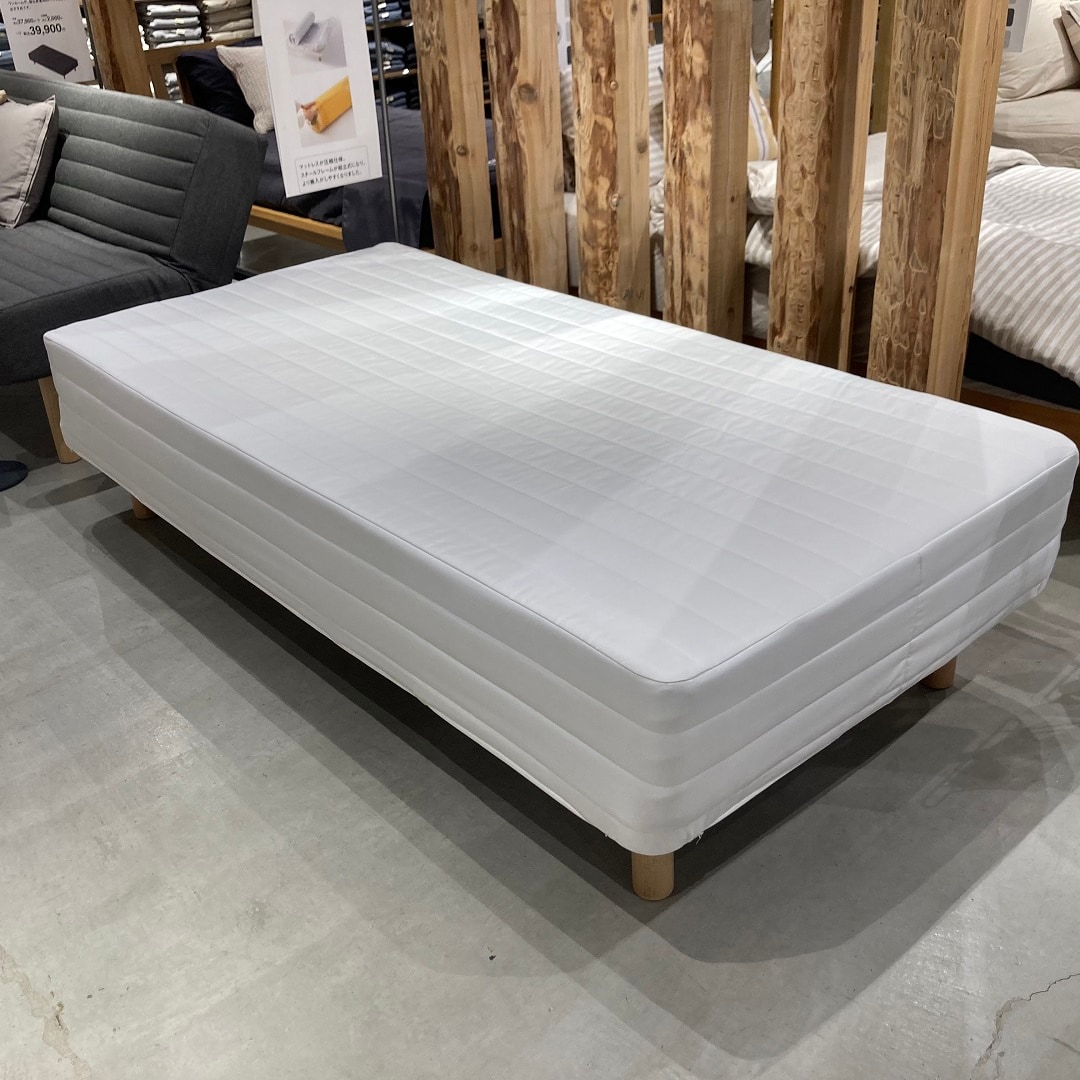 従来品脚付マットレスの写真