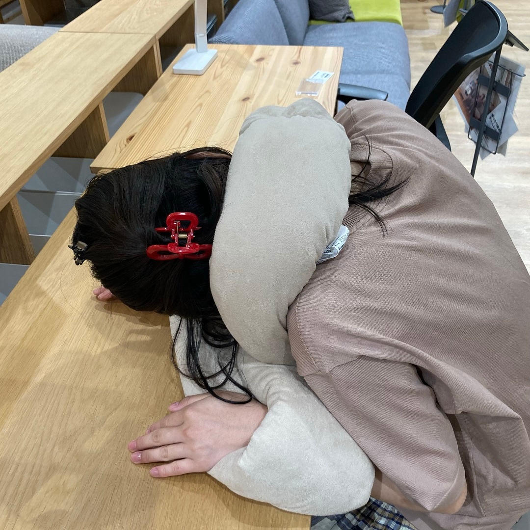 【ビビット南船橋】使い方さまざま！自由に巻けるループクッション