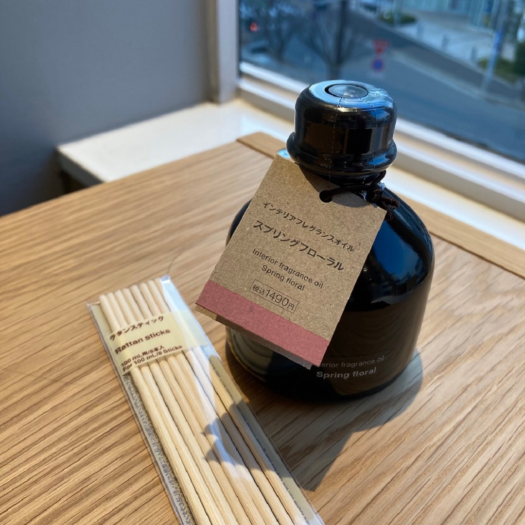 【リブ住吉】部屋に春を呼び込む、華やかな香りのフレグランスオイル