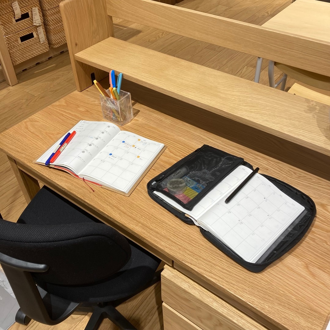 【知多】スタッフのおすすめvol.56 | 木製デスク キャビネット 上置きセット