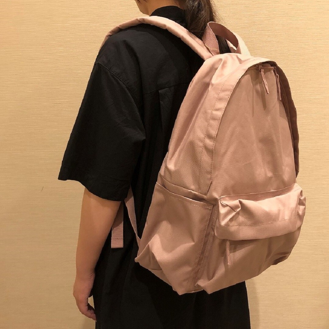 スモーキーピンク