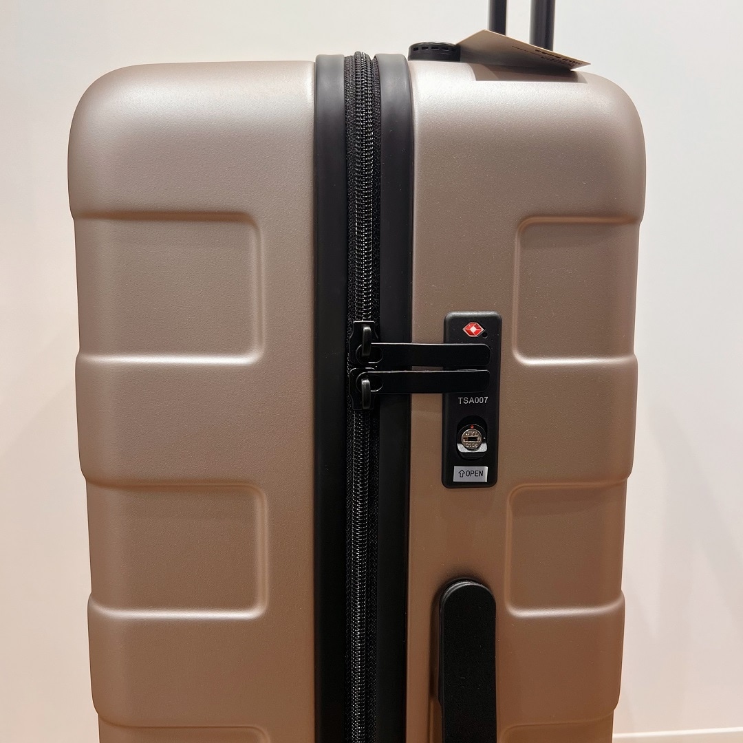 キャリーケース