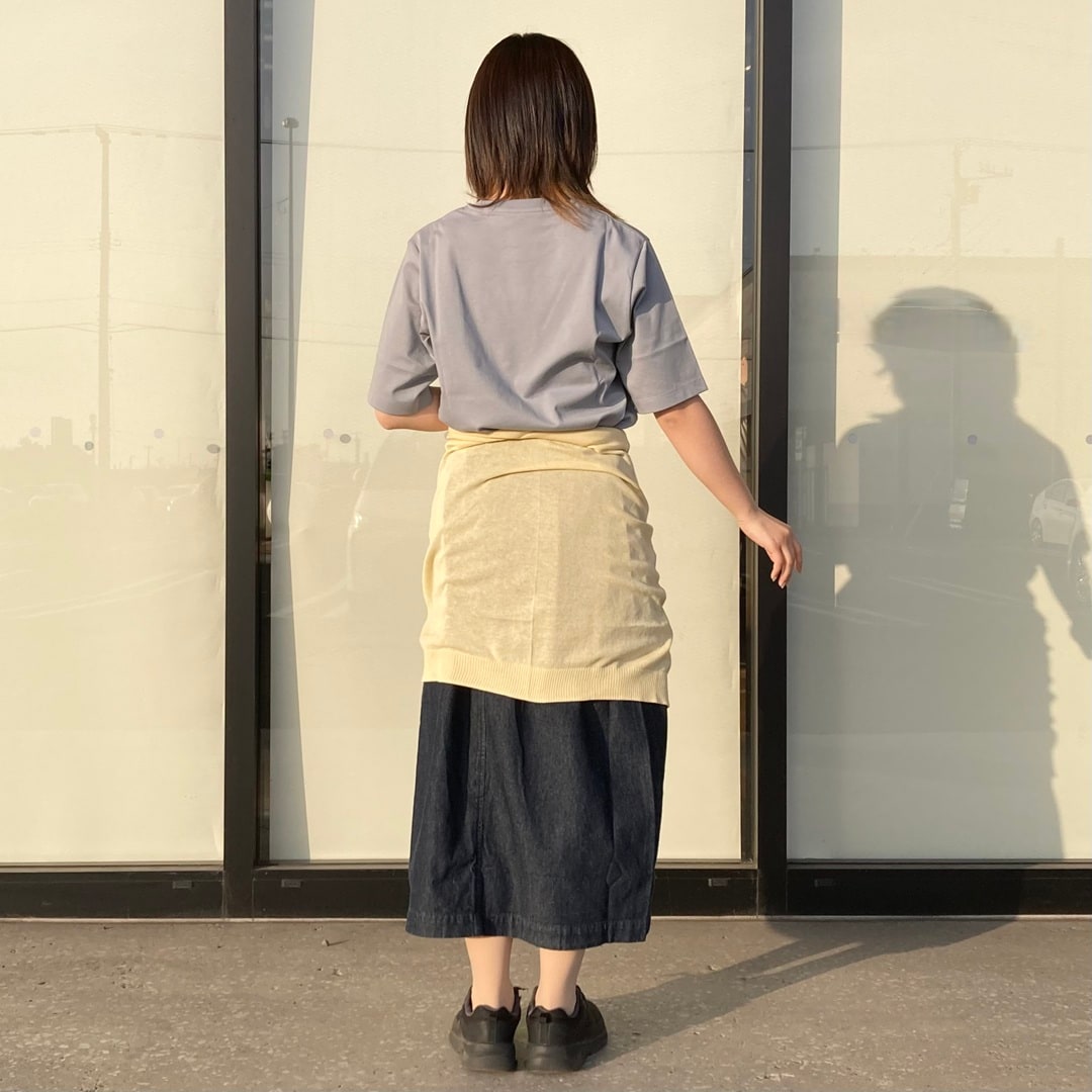 後ろ