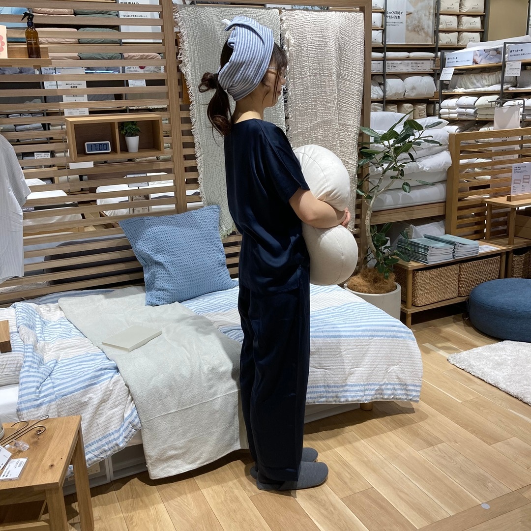 横