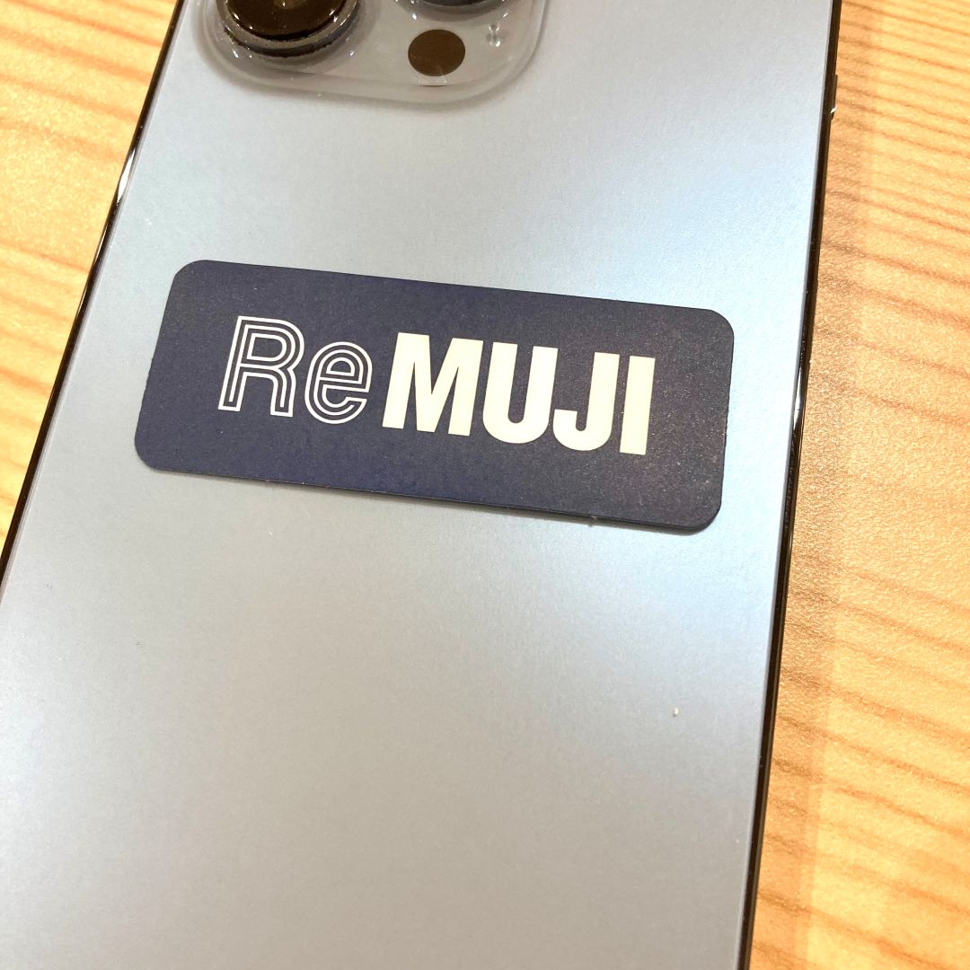 スマホの裏に挟めた写真