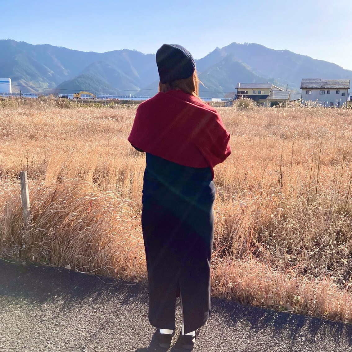 裏毛のスウェットセットアップコーディネートにしたスタッフの画像です。