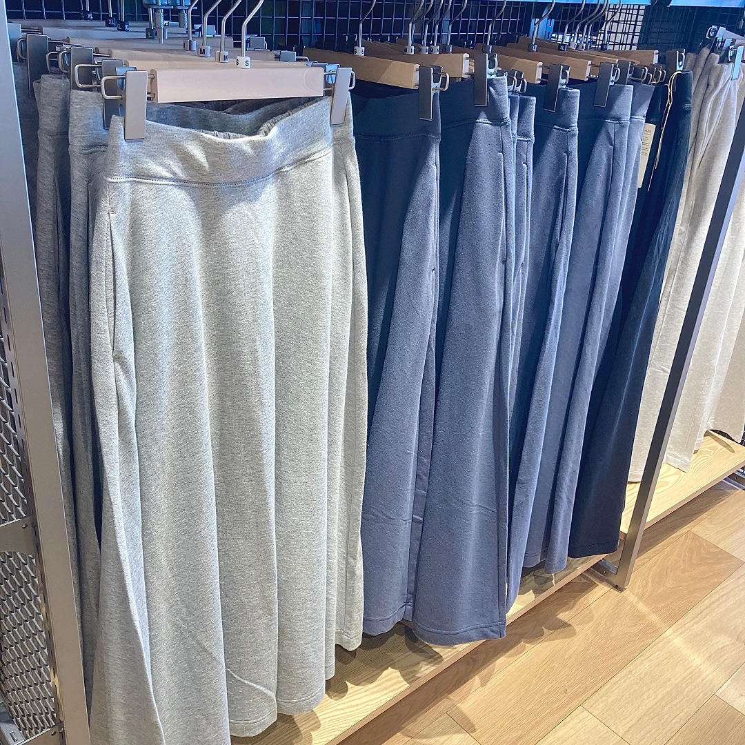 「婦人　ライトスウェットスカート」商品売場画像