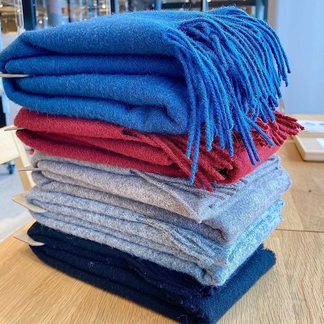 「ふっくらウール　マフラー」のカラー展開　イメージ画像