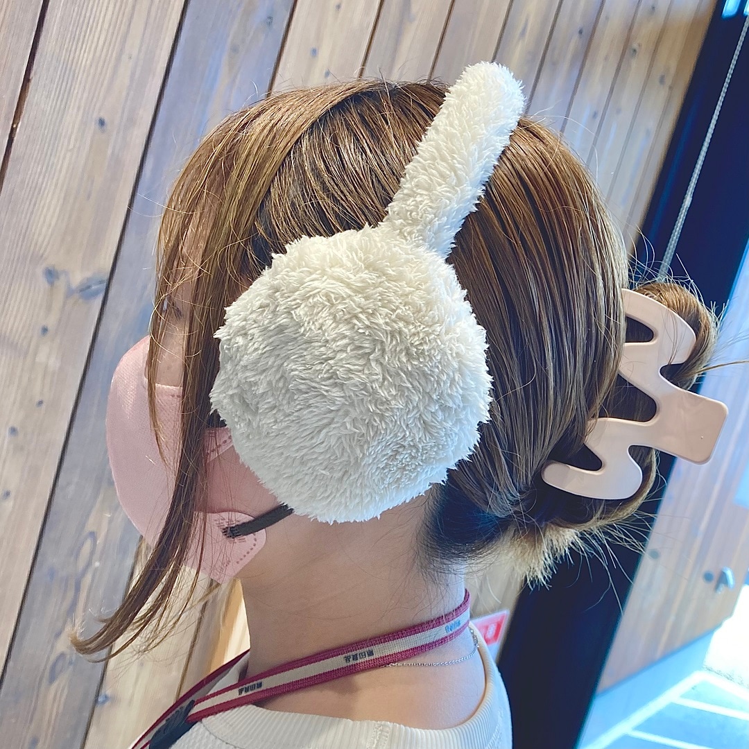 「再生ポリエステルあったかボア　イヤーマフ」の着画イメージ