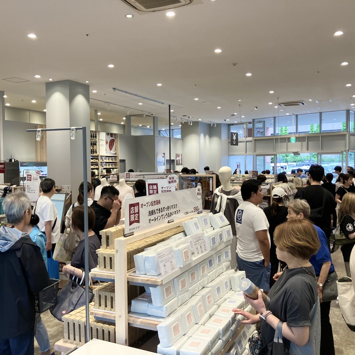 営業中の様子②