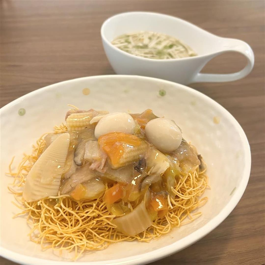 八宝菜をかけて完成