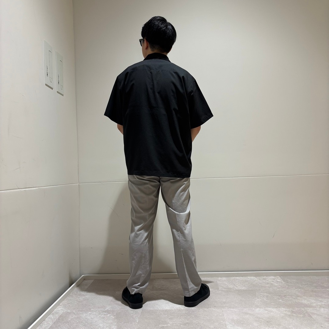 後ろの写真