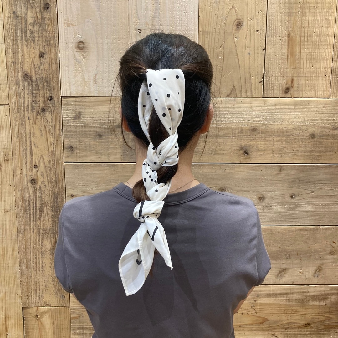 スカーフヘアアレンジ