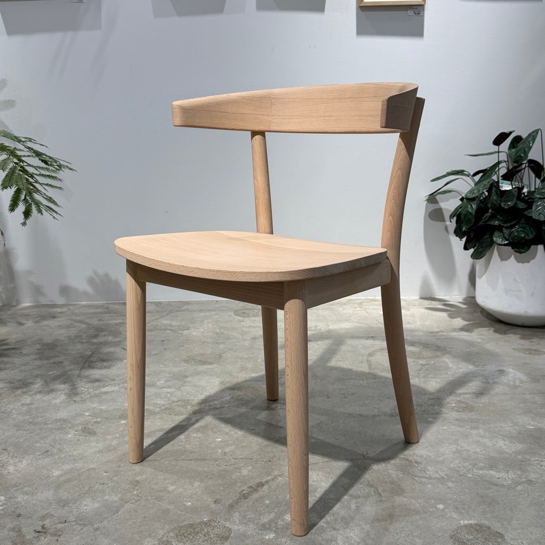 【アルパーク】展示のチェアをお手軽価格で。「わけあり品」のご紹介！第2回 _E3dXOM