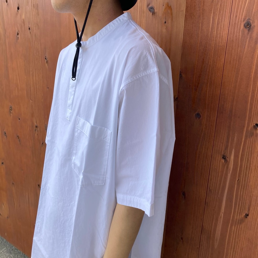 涼感ヘンリーネック半袖布帛Tシャツ