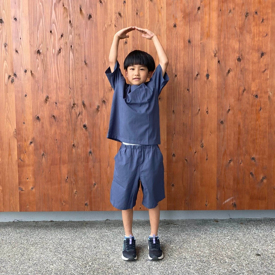 キッズ風を通す布帛半袖Tシャツ