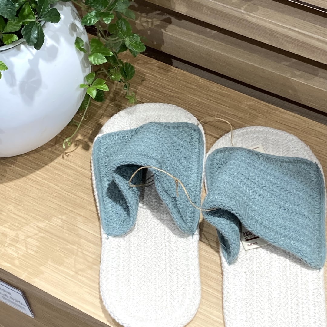 【オークビレッジかみす】スタッフのお気に入り│ルームサンダル