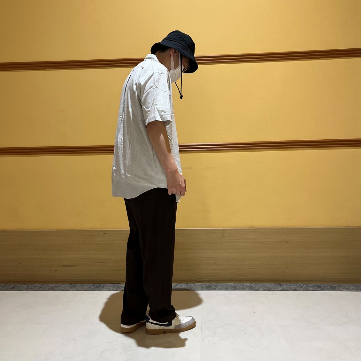 男性服