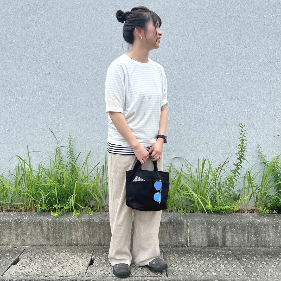 女性全身写真