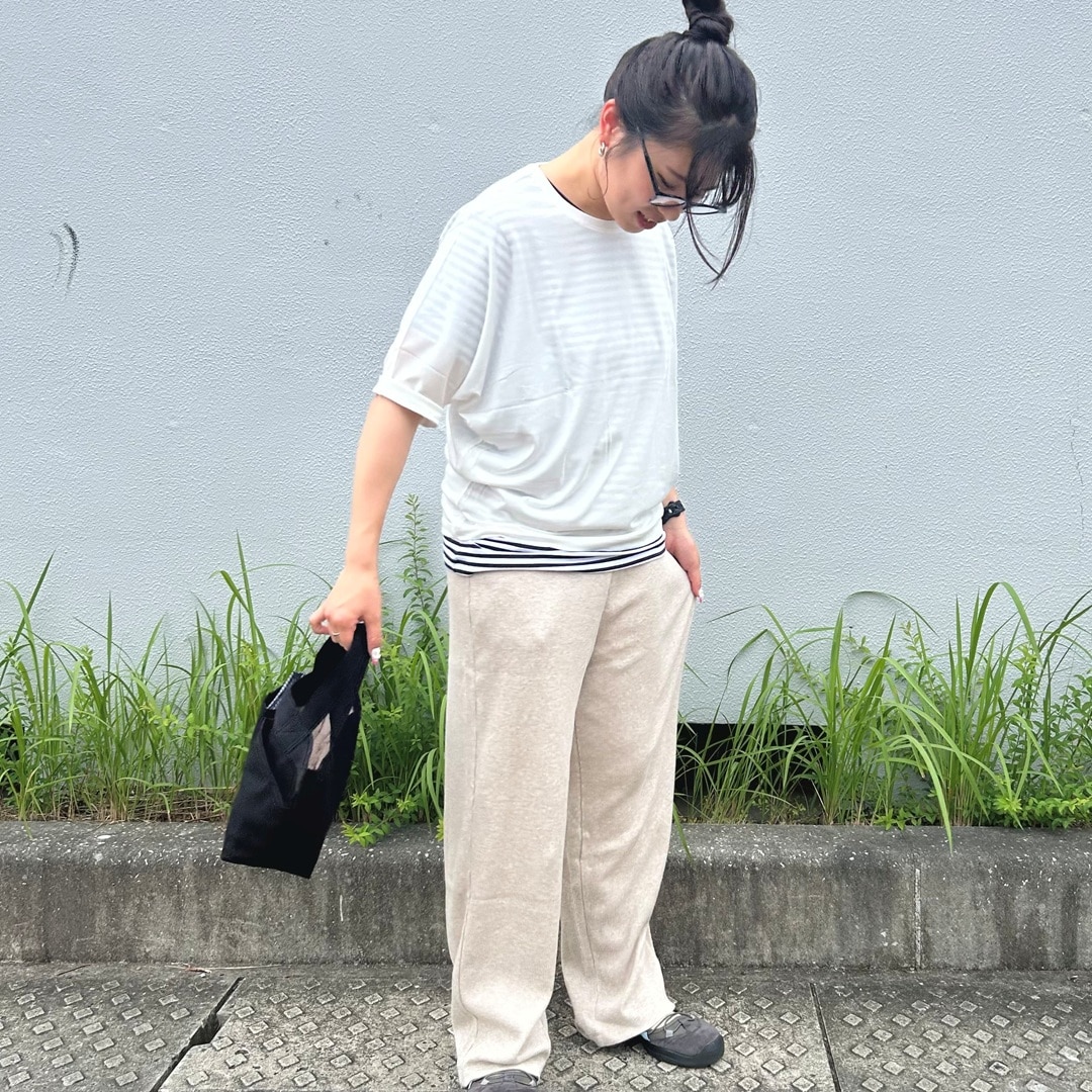 女性が笑っている