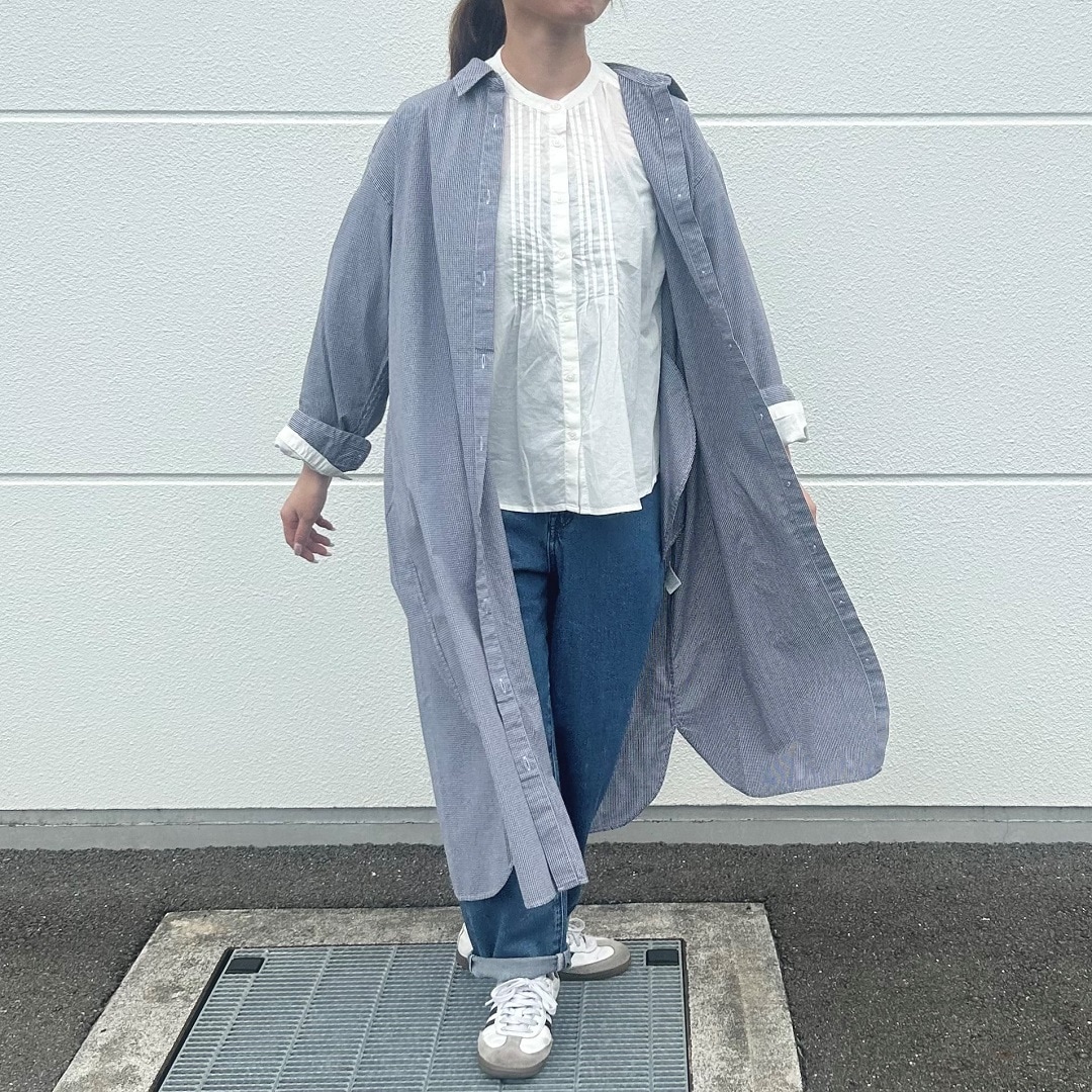 洋服の全身姿
