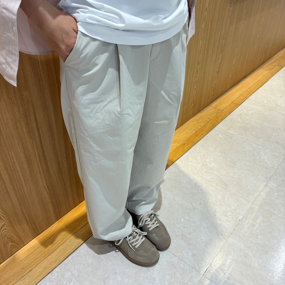 女性の足元
