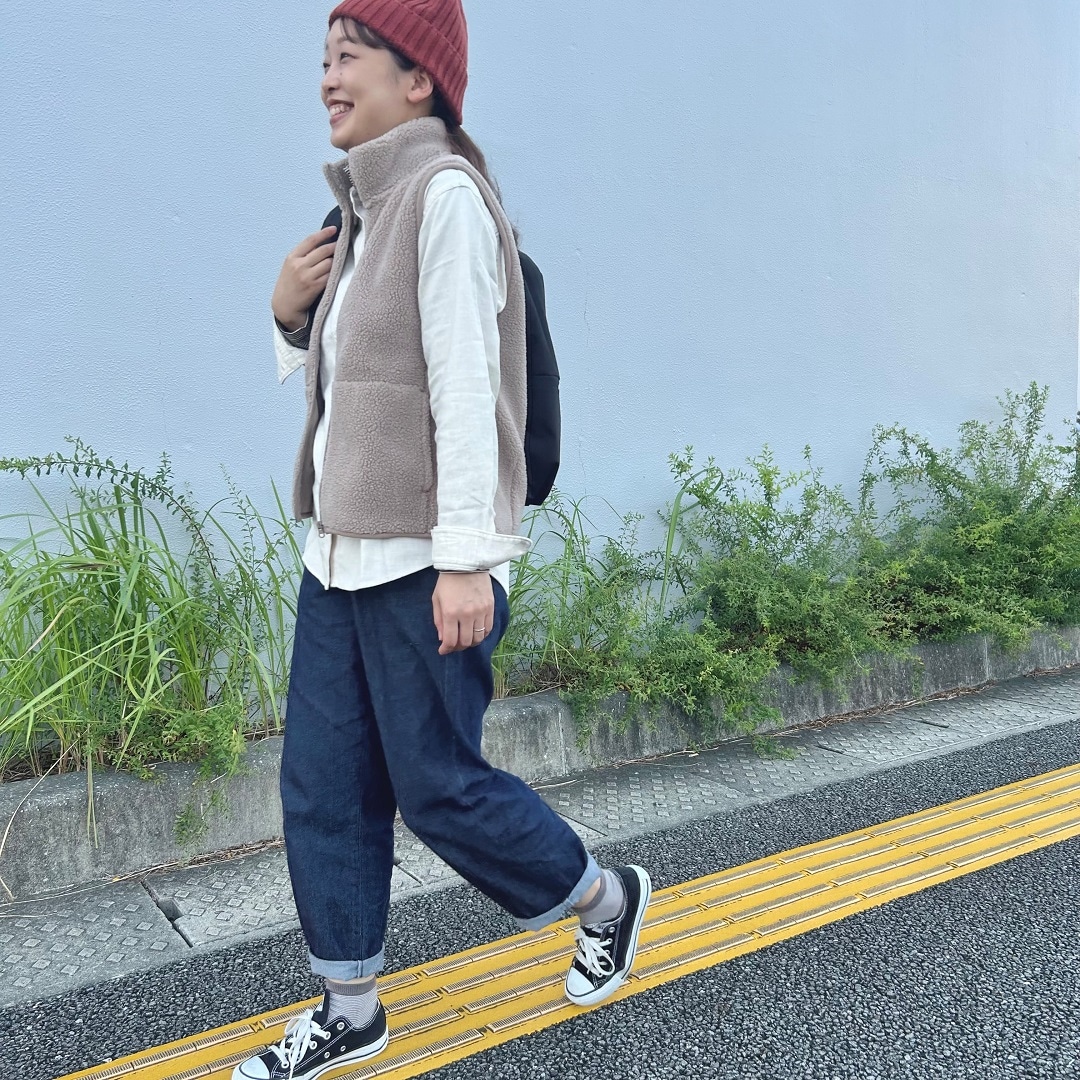 歩いている