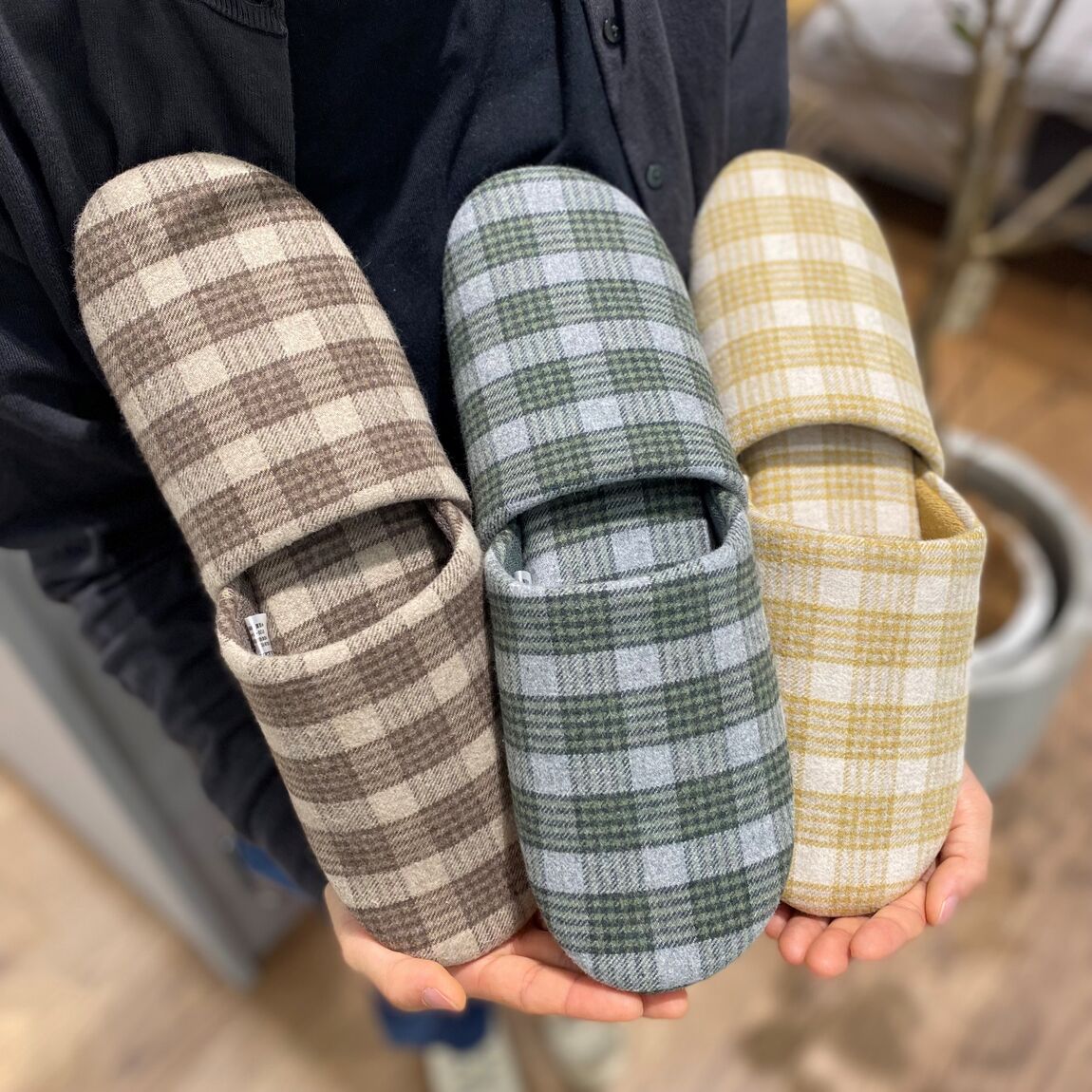 【イオンモール新潟亀田インター】明日はお客様感謝デー。やさしい履き心地、綿フランネルスリッパ