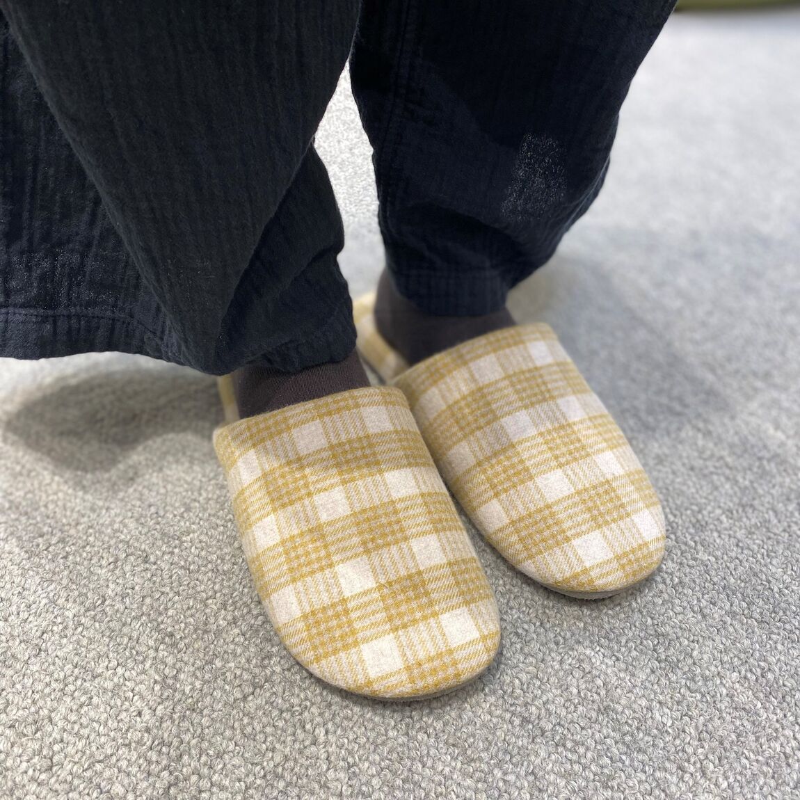 【イオンモール新潟亀田インター】明日はお客様感謝デー。やさしい履き心地、綿フランネルスリッパ