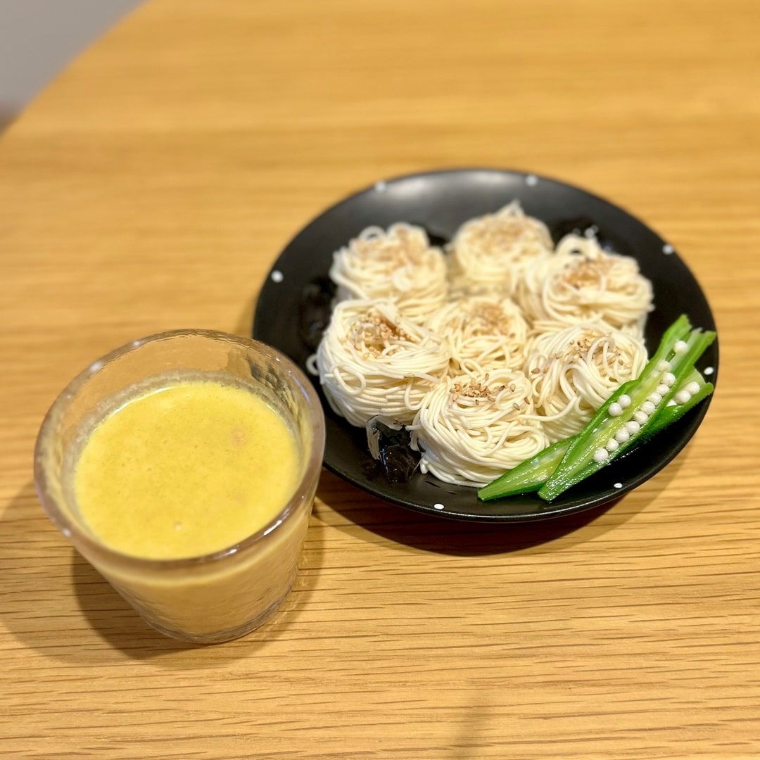 【イオンモール新潟亀田インター】暑い日にぴったりアレンジ。そうめん with 冷やして食べるレモンクリームチキンカレー 