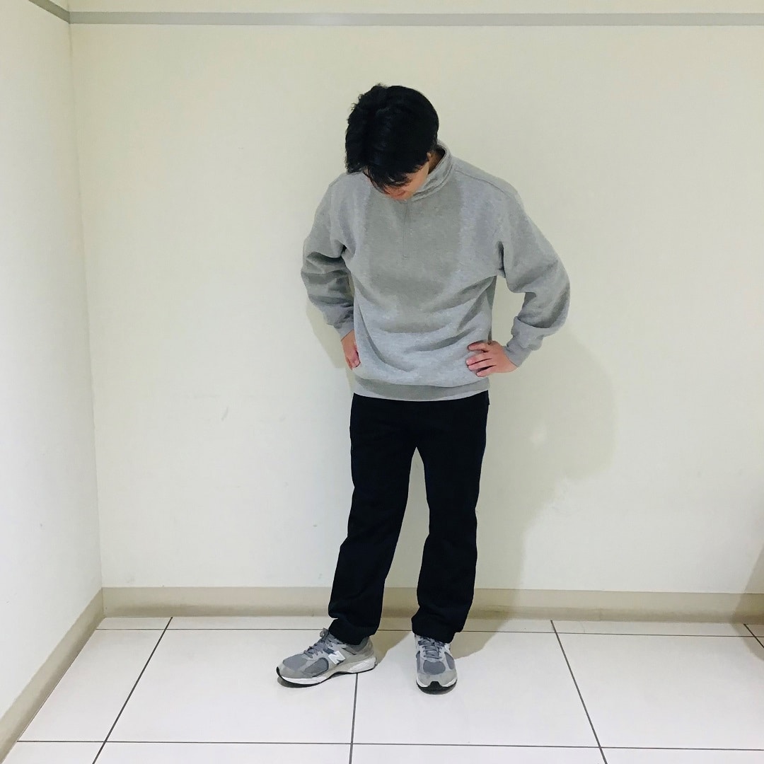 ハーフジップスウェットシャツ