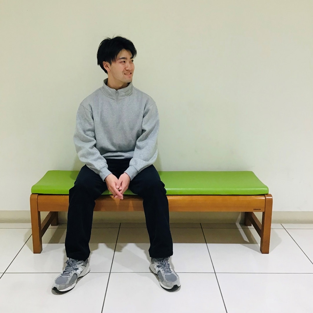 ハーフジップスウェットシャツ
