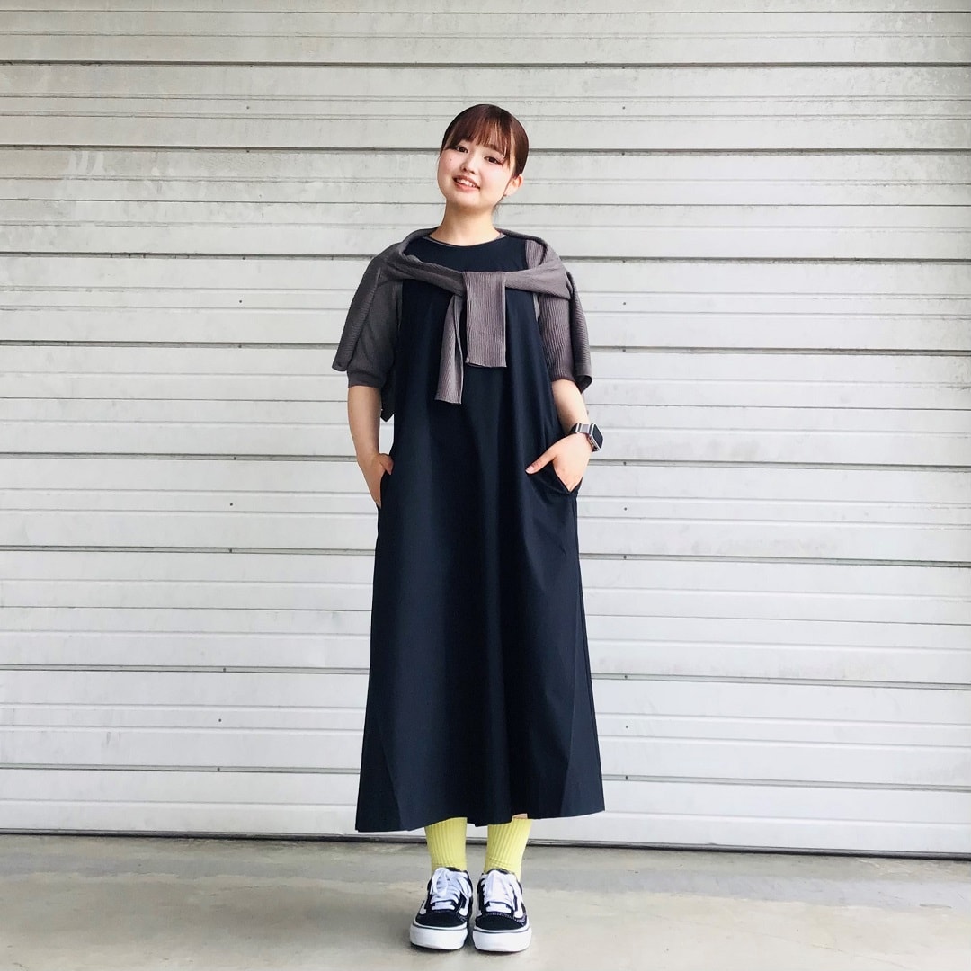 スリーブレスワンピース