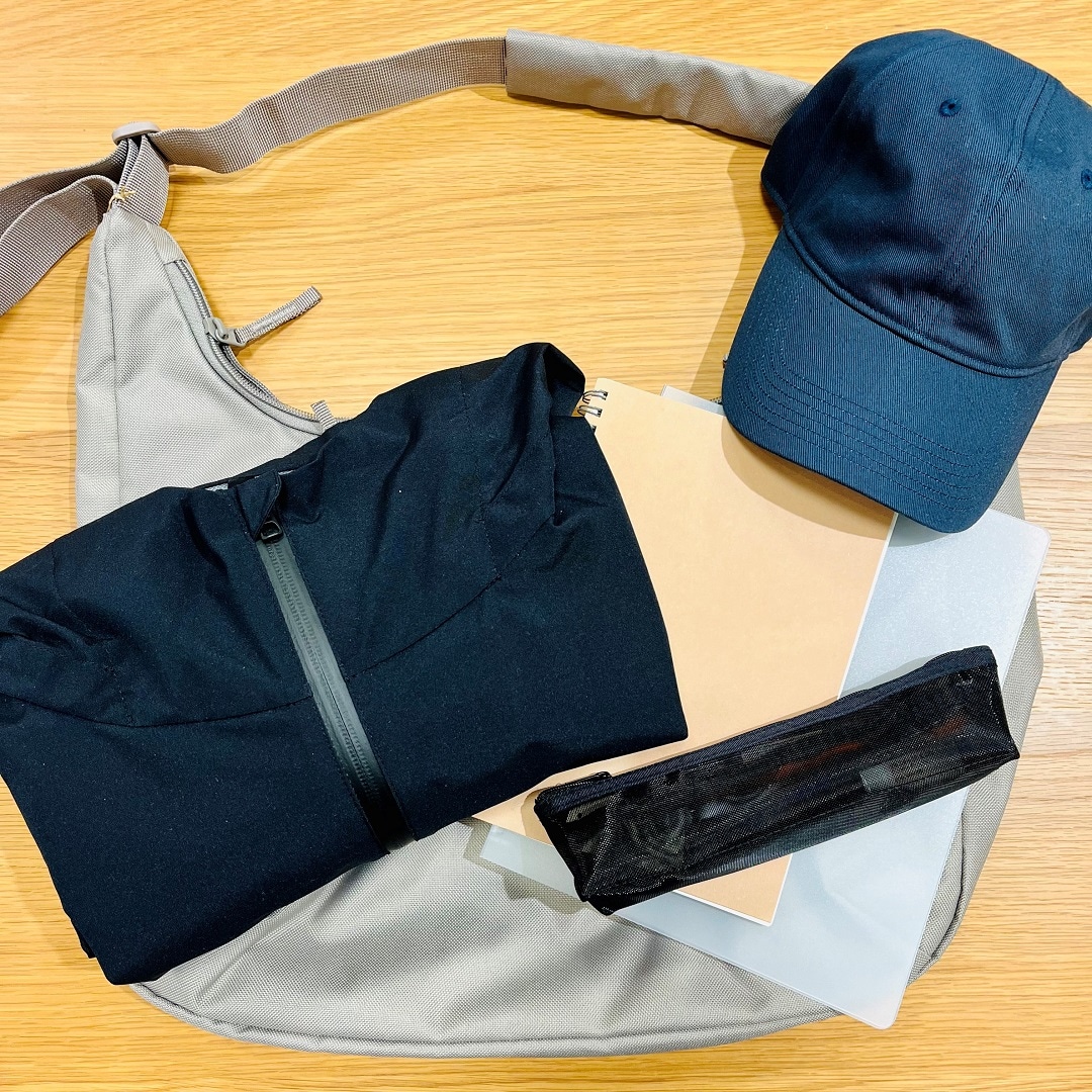 ジップアップブルゾン