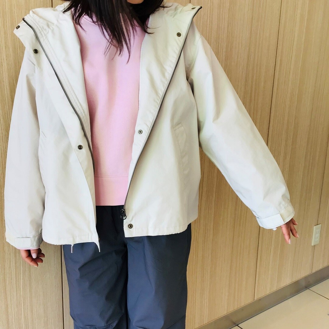 上半身　フードジャケット